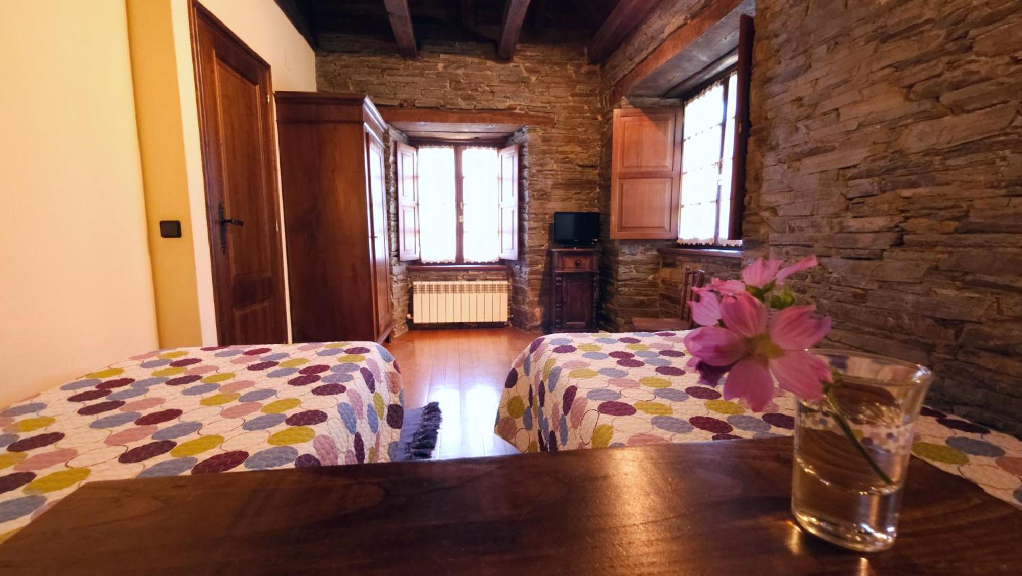 A Casoa II Apartment Santa Eulalia de Oscos Luaran gambar