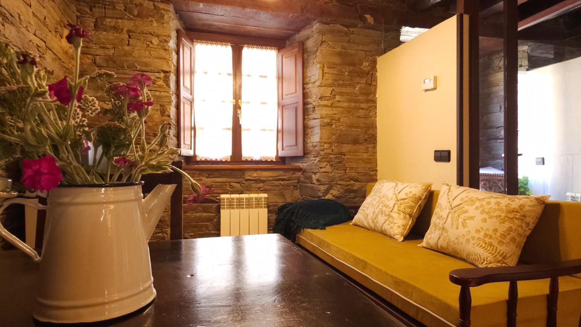 A Casoa II Apartment Santa Eulalia de Oscos Luaran gambar